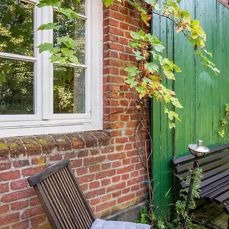 Kuenstlerwohnung Im Naturpark Appartement *